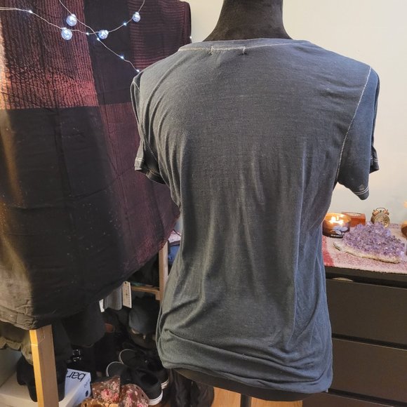 Soft Pocket Tee - Picture 2 of 7